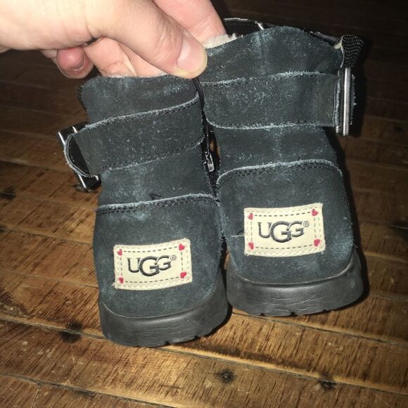Uggs size 4 shimmery black and silver shearling lined booties - Picture 3 of 5